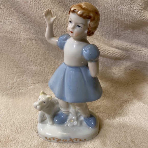 Vintage Porcelain blue and white girl and dog figurine  made in Japan - Picture 3 of 12